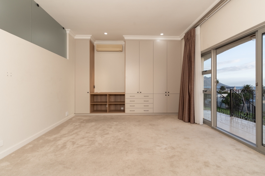 5 Bedroom Property for Sale in Greenways Golf Estate Western Cape